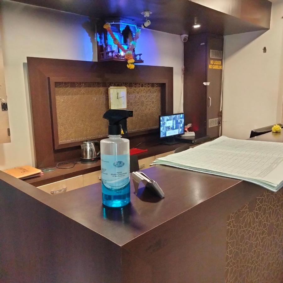 Hotel Everest Lodging נאווי מומבאי מראה חיצוני תמונה
