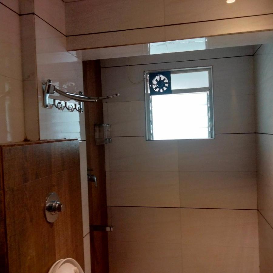 Hotel Everest Lodging נאווי מומבאי מראה חיצוני תמונה