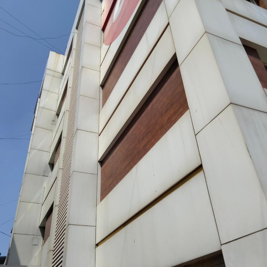Hotel Everest Lodging נאווי מומבאי מראה חיצוני תמונה