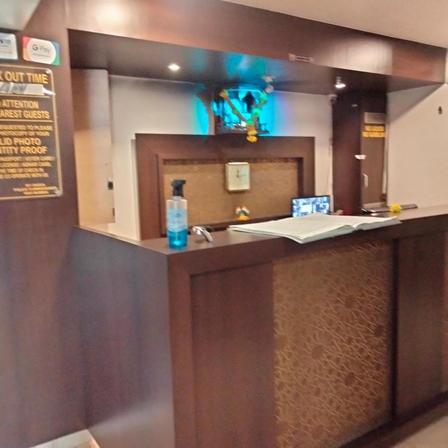Hotel Everest Lodging נאווי מומבאי מראה חיצוני תמונה