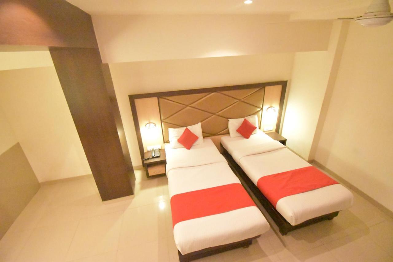 Hotel Everest Lodging נאווי מומבאי מראה חיצוני תמונה